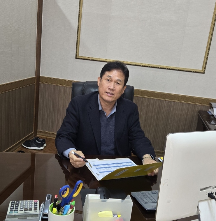 대표이사 홍성환