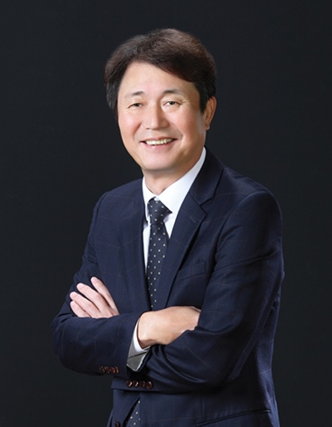 대표이사 김영윤