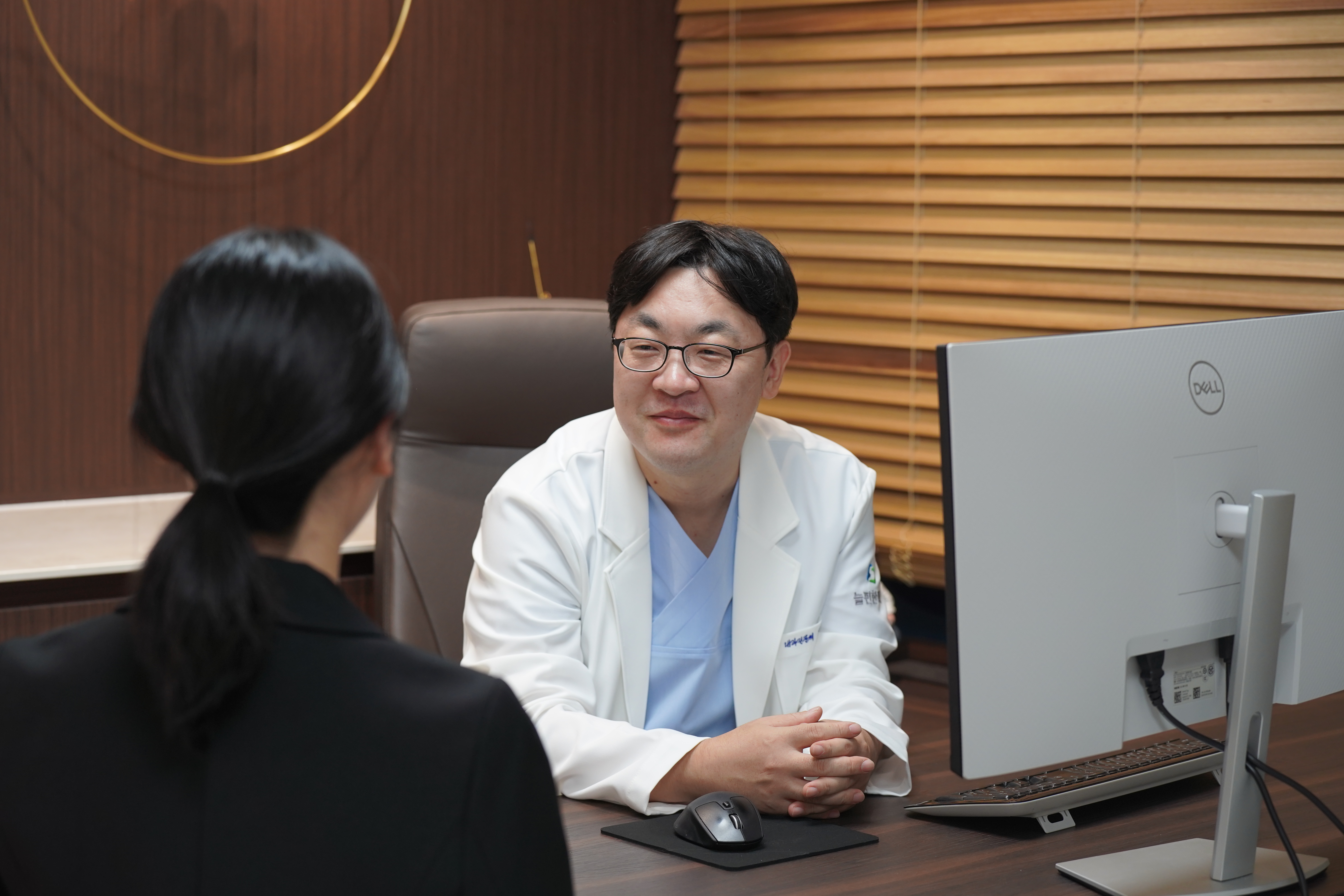 대표자 김동현