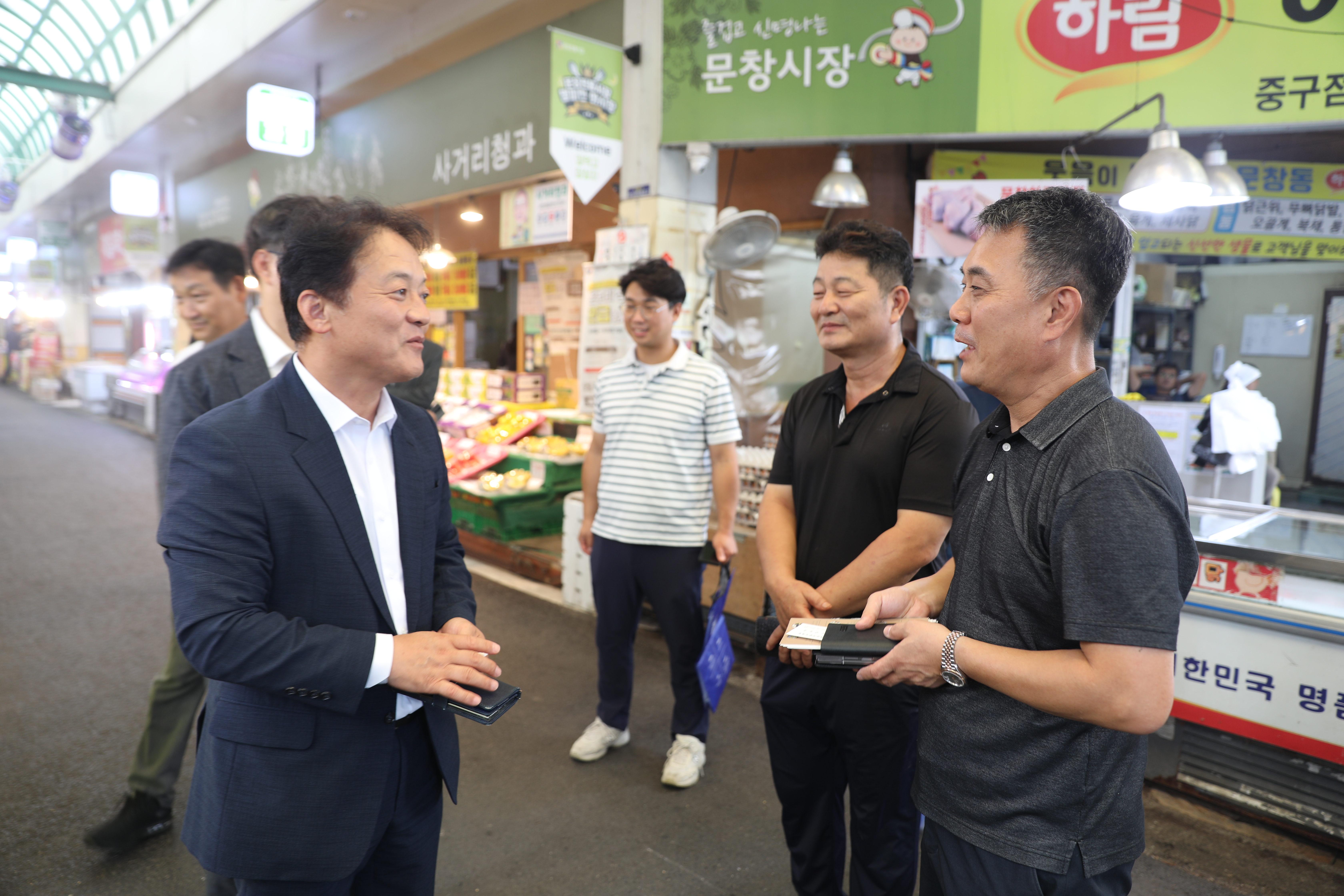 전통시장장보기행사1.JPG
