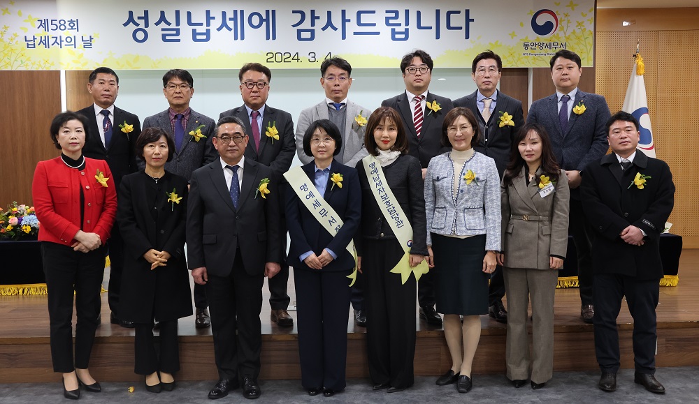 단체사진(1000).jpg
