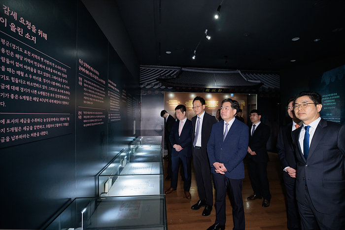 국립조세박물관, 역사 속 세금이야기 <세상만사(稅上萬事)> 특별전 개관 이미지5